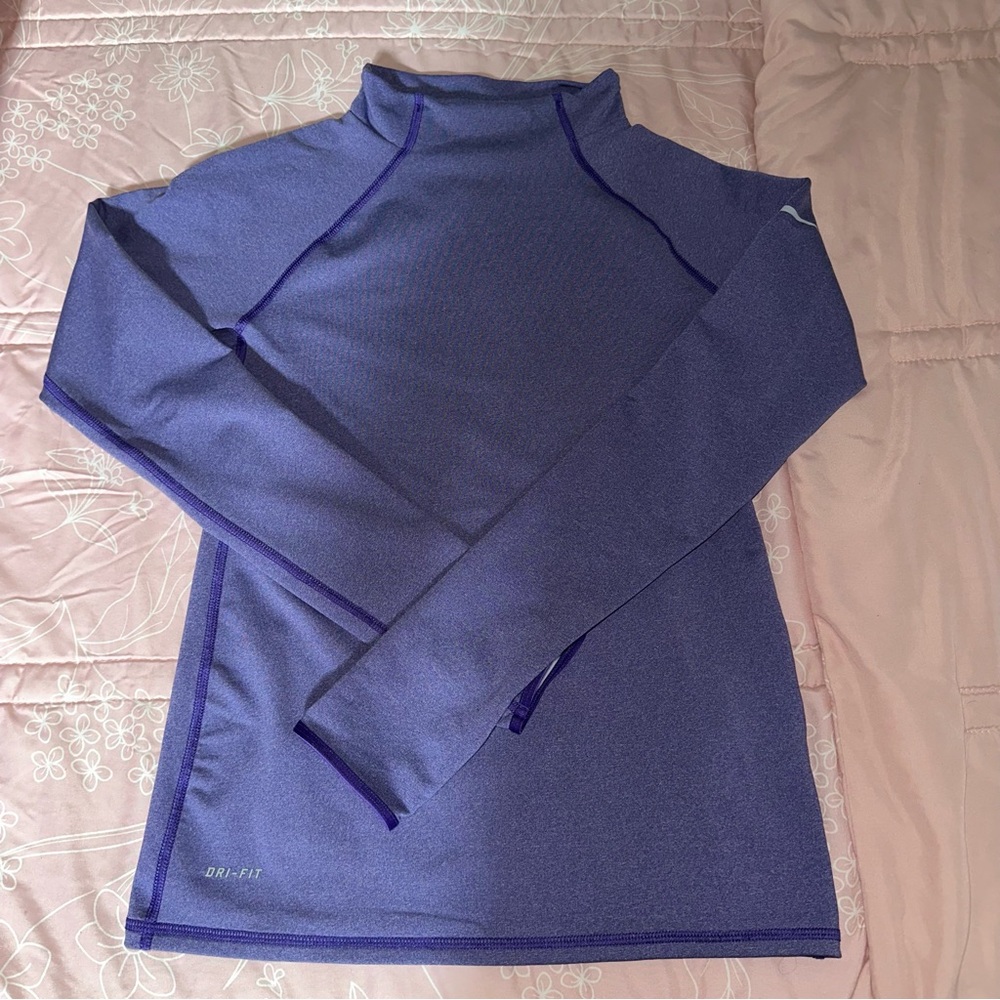 NIKE long sleeve